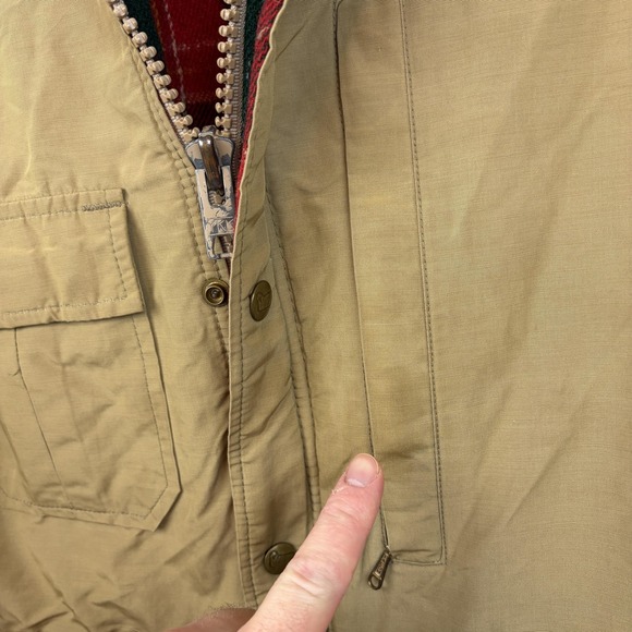 Vintage Woolrich Woman Jacket Womens Medium Tan Plaid Lined Hooded Parka 90s - Picture 2 of 9